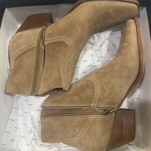 Dolce Vita Tan Suede Ankle Booties size 10 Women's